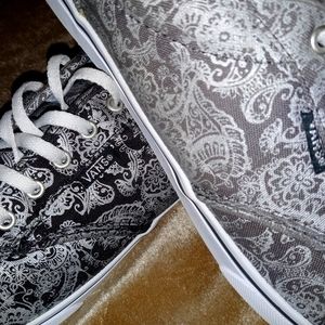 Vans Female Pasley Finish